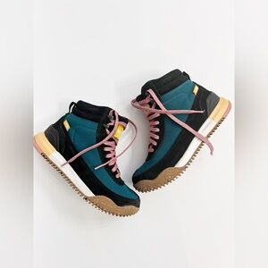 The North Face Back-to-Berkeley III Sport Waterproof Lifestyle Boots - Women’s 6